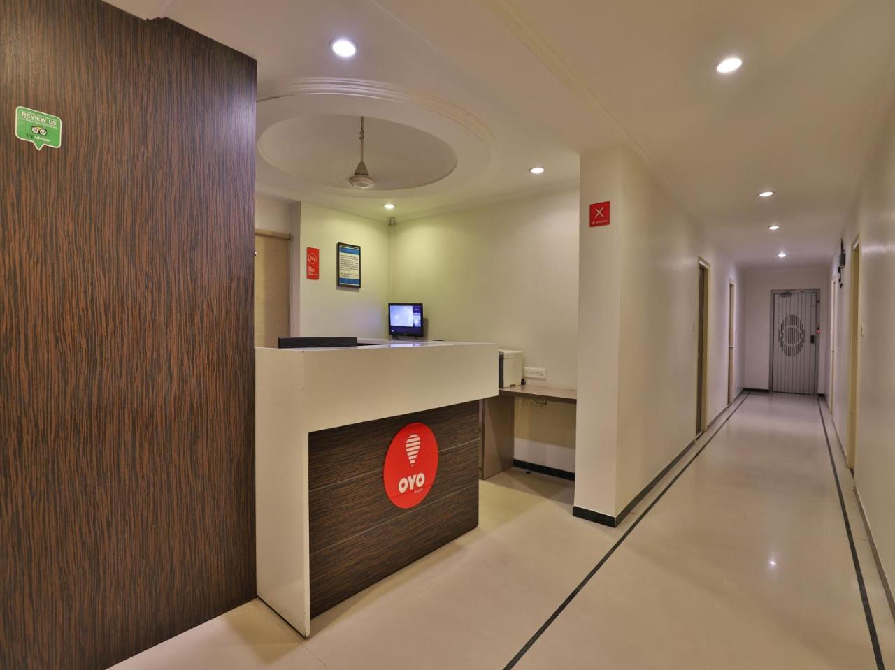 Oyo 10044 Hotel Dudawat Amhedabad Dış mekan fotoğraf